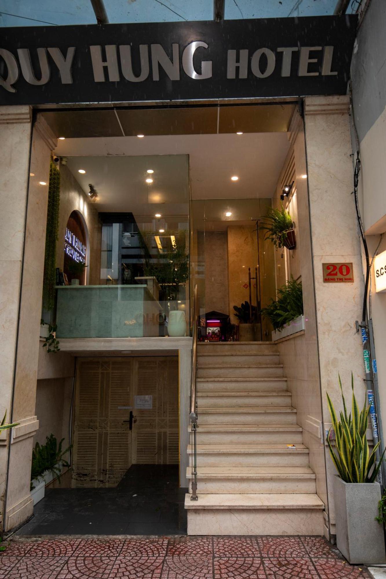 Quy Hung Hotel Central Ho Chi Minh City Exterior photo