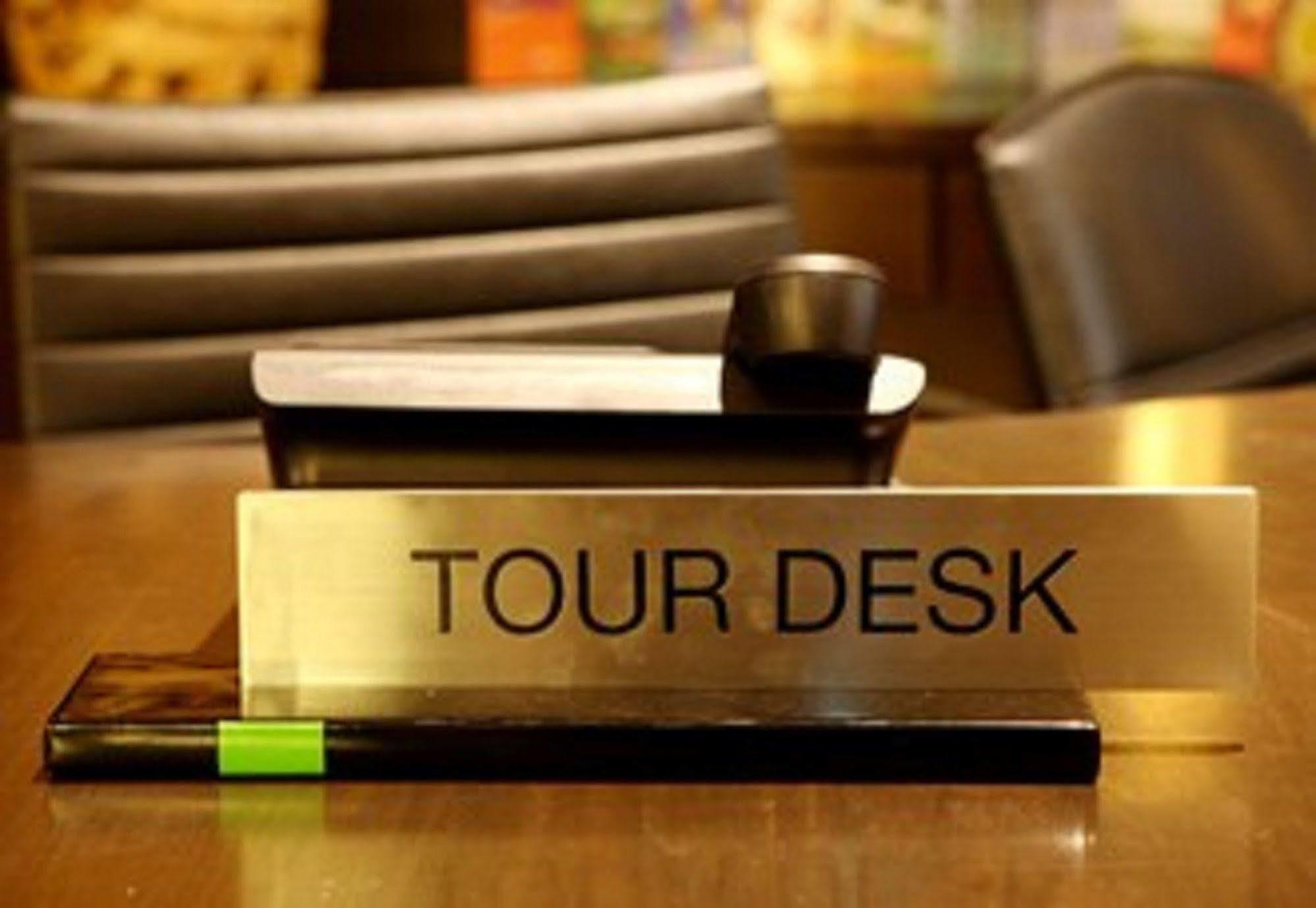 Quy Hung Hotel Central Ho Chi Minh City Exterior photo